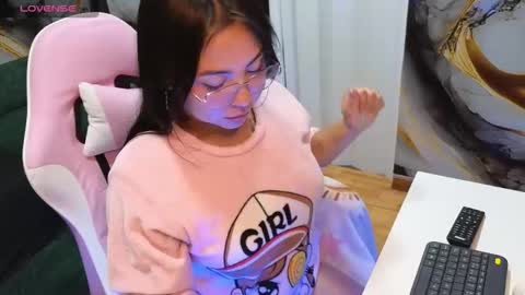 Snapshot of shizuka_wet chatting on 12-05-25, 03:15 Shizuka online show from 12-05-25, 03:15