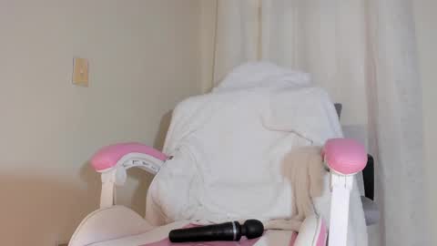 Snapshot of shkendall chatting on 02-20-25, 06:02 kendal online show from 02-20-25, 06:02