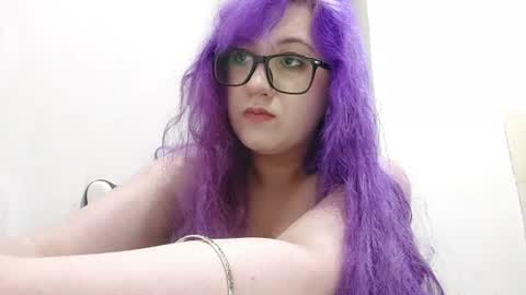 Snapshot of shondrapisani chatting on 07-18-26, 09:40 shondrapisani online show from 07-18-26, 09:40