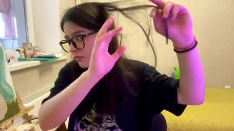 Marie online show from 06-06-26, 12:10