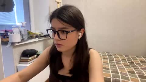 Snapshot of shontagrabowski chatting on 07-28-26, 02:35 Marie online show from 07-28-26, 02:35