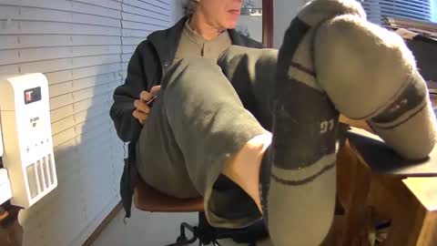 nikolas send dm for an appointment online show from 12-13-24, 03:38