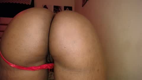 Snapshot of shortandsweete chatting on 04-28-26, 01:59 shawry online show from 04-28-26, 01:59