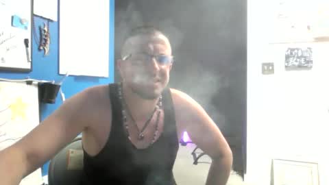 Snapshot of shortmel chatting on 04-29-26, 02:10 shortmel online show from 04-29-26, 02:10