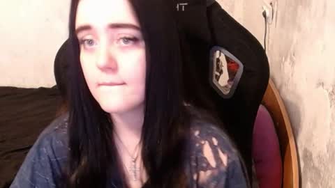 Snapshot of show_for_you chatting on 01-07-25, 10:22 show_for_you online show from 01-07-25, 10:22