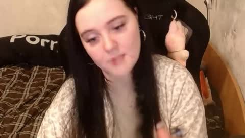 Snapshot of show_for_you chatting on 10-30-25, 11:22 show_for_you online show from 10-30-25, 11:22