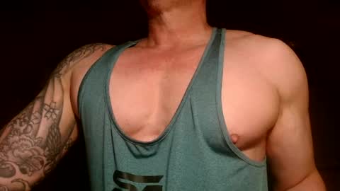 Snapshot of show_on_for_you chatting on 02-12-26, 08:37 show_on_for_you online show from 02-12-26, 08:37