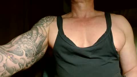 Snapshot of show_on_for_you chatting on 03-19-26, 10:36 show_on_for_you online show from 03-19-26, 10:36