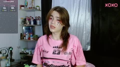 Snapshot of shun_sun chatting on 02-09-25, 02:06 Shun White online show from 02-09-25, 02:06