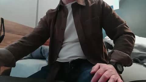 shutterbug989 online show from 04-20-26, 12:35