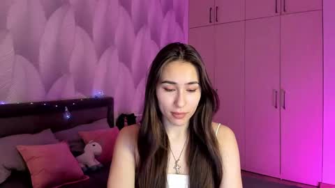 Mika online show from 02-14-25, 12:09