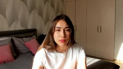 Mika online show from 04-03-26, 02:20