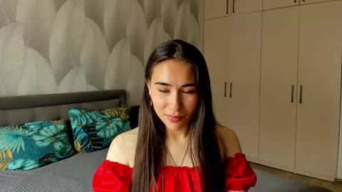 Snapshot of shy_bambiii chatting on 07-22-26, 04:26 Mika online show from 07-22-26, 04:26