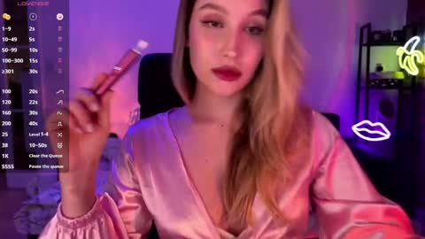 Alice online show from 09-11-25, 01:49