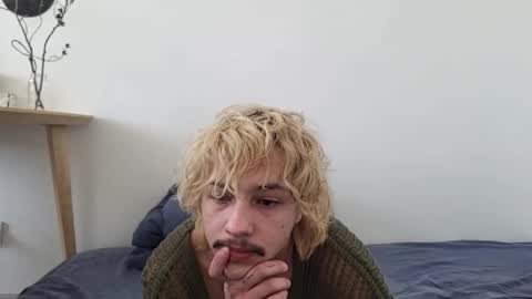 your shy boy online show from 02-12-26, 10:10