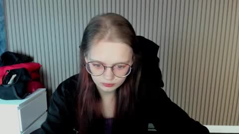 shy_elina01 online show from 10-07-25, 10:34