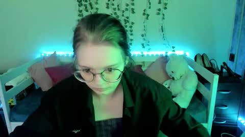 shy_elina01 online show from 10-10-25, 10:36