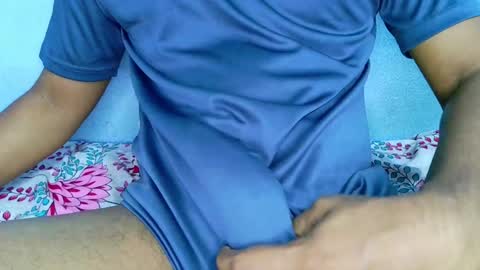 Snapshot of shy_eyes_ chatting on 12-11-24, 02:11 shyeyes online show from 12-11-24, 02:11