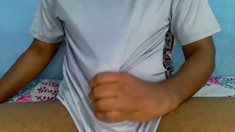 Snapshot of shy_eyes_ chatting on 02-16-25, 02:00 shyeyes online show from 02-16-25, 02:00