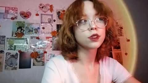 Milena online show from 11-17-25, 01:17