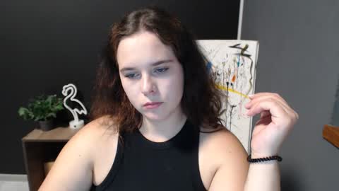Snapshot of shy_lil chatting on 09-25-25, 01:04 shy_lil online show from 09-25-25, 01:04