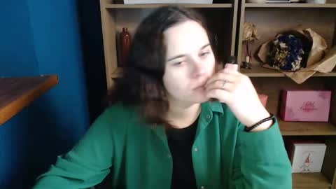 Snapshot of shy_lil chatting on 10-16-25, 08:04 shy_lil online show from 10-16-25, 08:04