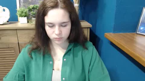 Snapshot of shy_lil chatting on 11-05-25, 11:43 shy_lil online show from 11-05-25, 11:43