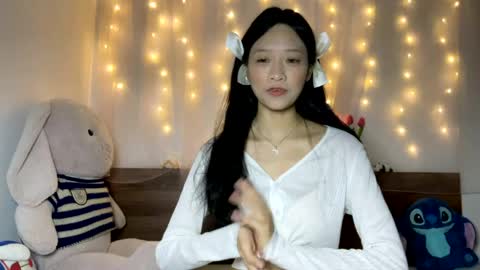 Snapshot of shy_pink_doll chatting on 05-20-26, 02:01 shy_pink_doll online show from 05-20-26, 02:01