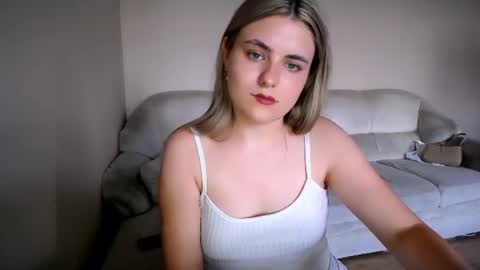 Snapshot of shy_sabrina_ chatting on 06-19-26, 01:15 shy_sabrina_ online show from 06-19-26, 01:15