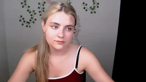 Snapshot of shy_sabrina_ chatting on 06-30-26, 12:39 shy_sabrina_ online show from 06-30-26, 12:39
