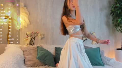 Snapshot of shy_starlight chatting on 02-03-25, 08:13 Melanie online show from 02-03-25, 08:13