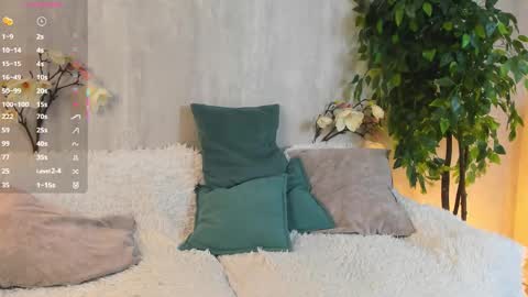 Snapshot of shy_starlight chatting on 03-02-25, 12:22 Melanie online show from 03-02-25, 12:22