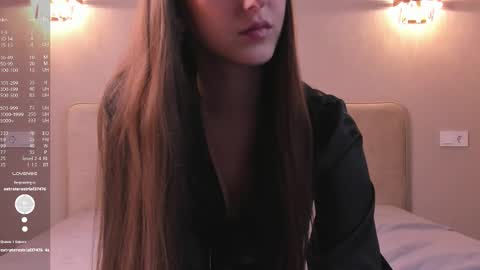 Snapshot of shy_starlight chatting on 10-11-25, 08:35 Melanie online show from 10-11-25, 08:35