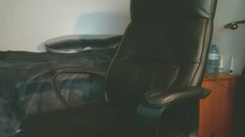 Snapshot of shyboyhugecum2020 chatting on 12-16-25, 04:39 shyboyhugecum2020 online show from 12-16-25, 04:39