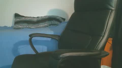 shyboyhugecum2020 online show from 04-08-26, 02:55