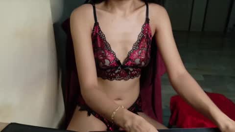 Snapshot of shybutnaugthy chatting on 09-14-25, 01:38 LYN online show from 09-14-25, 01:38