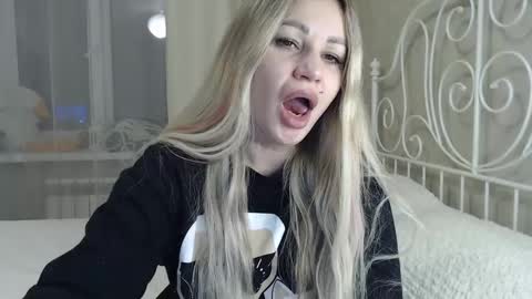 Eva online show from 01-25-25, 03:20