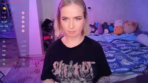 Effie online show from 02-10-25, 03:53