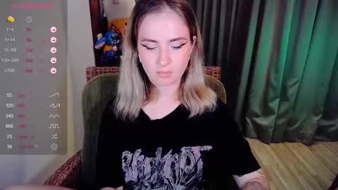 Effie online show from 09-16-25, 07:09