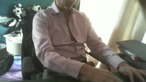 Snapshot of shyfrenchcock chatting on 11-12-25, 09:53 shyfrenchcock online show from 11-12-25, 09:53