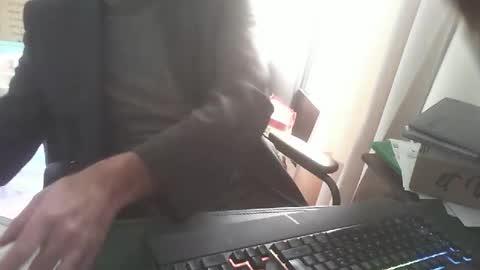 Snapshot of shyfrenchcock chatting on 01-13-26, 01:27 shyfrenchcock online show from 01-13-26, 01:27