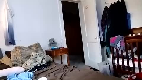 Snapshot of shylee538825 chatting on 09-24-25, 02:31 shylee538825 online show from 09-24-25, 02:31