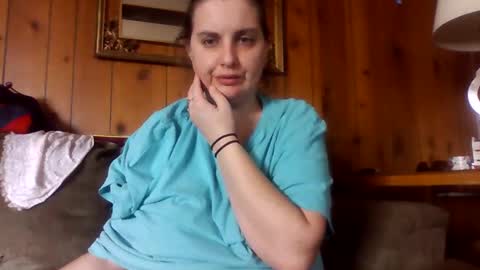 Snapshot of shylee538825 chatting on 11-16-25, 04:01 shylee538825 online show from 11-16-25, 04:01