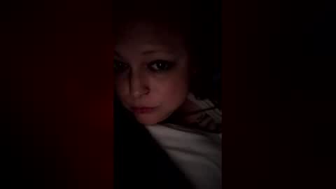 Snapshot of shylilredhead69 chatting on 06-19-26, 01:26 shylilredhead69 online show from 06-19-26, 01:26