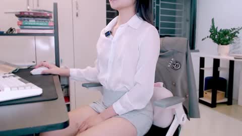 shyn_22 online show from 10-15-25, 03:45