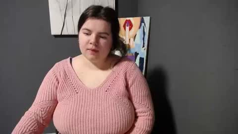 Snapshot of shyness_girl chatting on 02-13-25, 07:24 Bethany online show from 02-13-25, 07:24