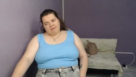 Snapshot of shyness_girl chatting on 09-25-25, 07:34 Bethany online show from 09-25-25, 07:34