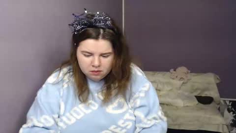 Snapshot of shyness_girl chatting on 10-27-25, 07:34 Bethany online show from 10-27-25, 07:34