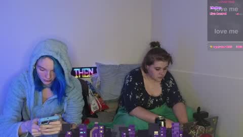 Hippie online show from 04-07-26, 06:58