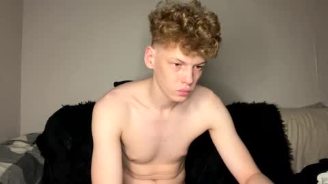 Snapshot of shyredstar chatting on 12-24-24, 12:11 Tom and Betty online show from 12-24-24, 12:11